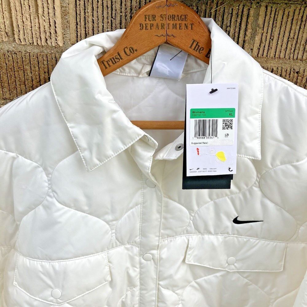 NEW Women's XL Ivory White Light Weight Nike Puffer‎ Jacket Shacket Oversized
